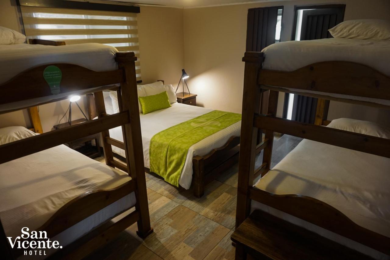 Hotel Termales San Vicente 圣罗莎德卡瓦尔 外观 照片