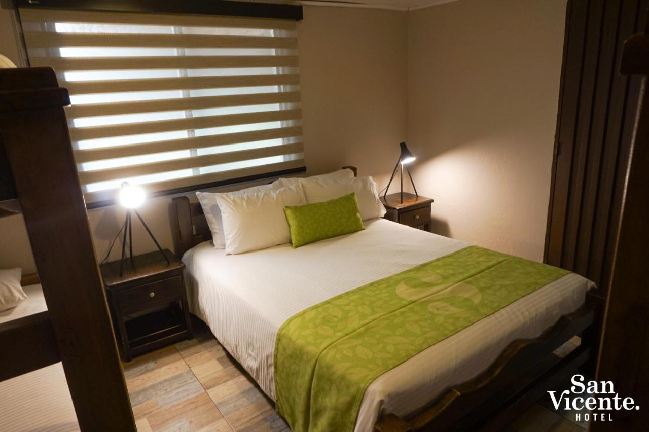 Hotel Termales San Vicente 圣罗莎德卡瓦尔 外观 照片